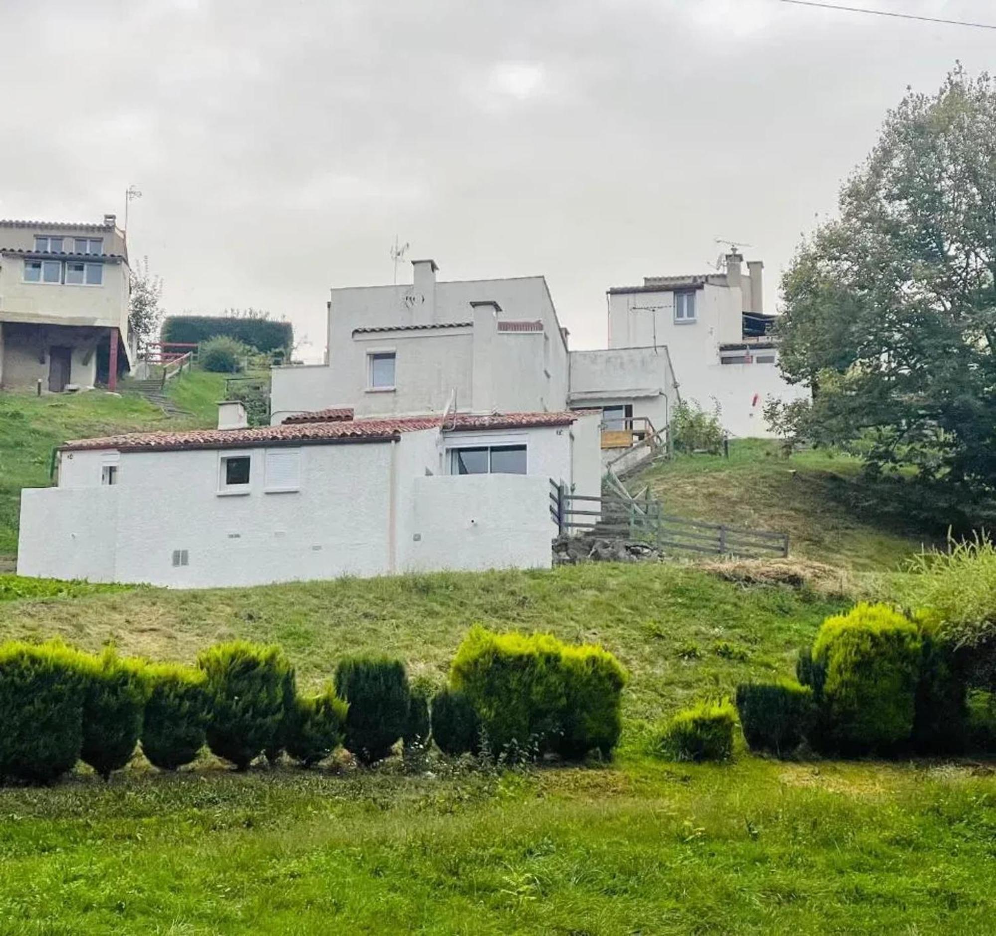 Вилла Maison Familiale Avec Terrasse A Vieille Brioude Экстерьер фото